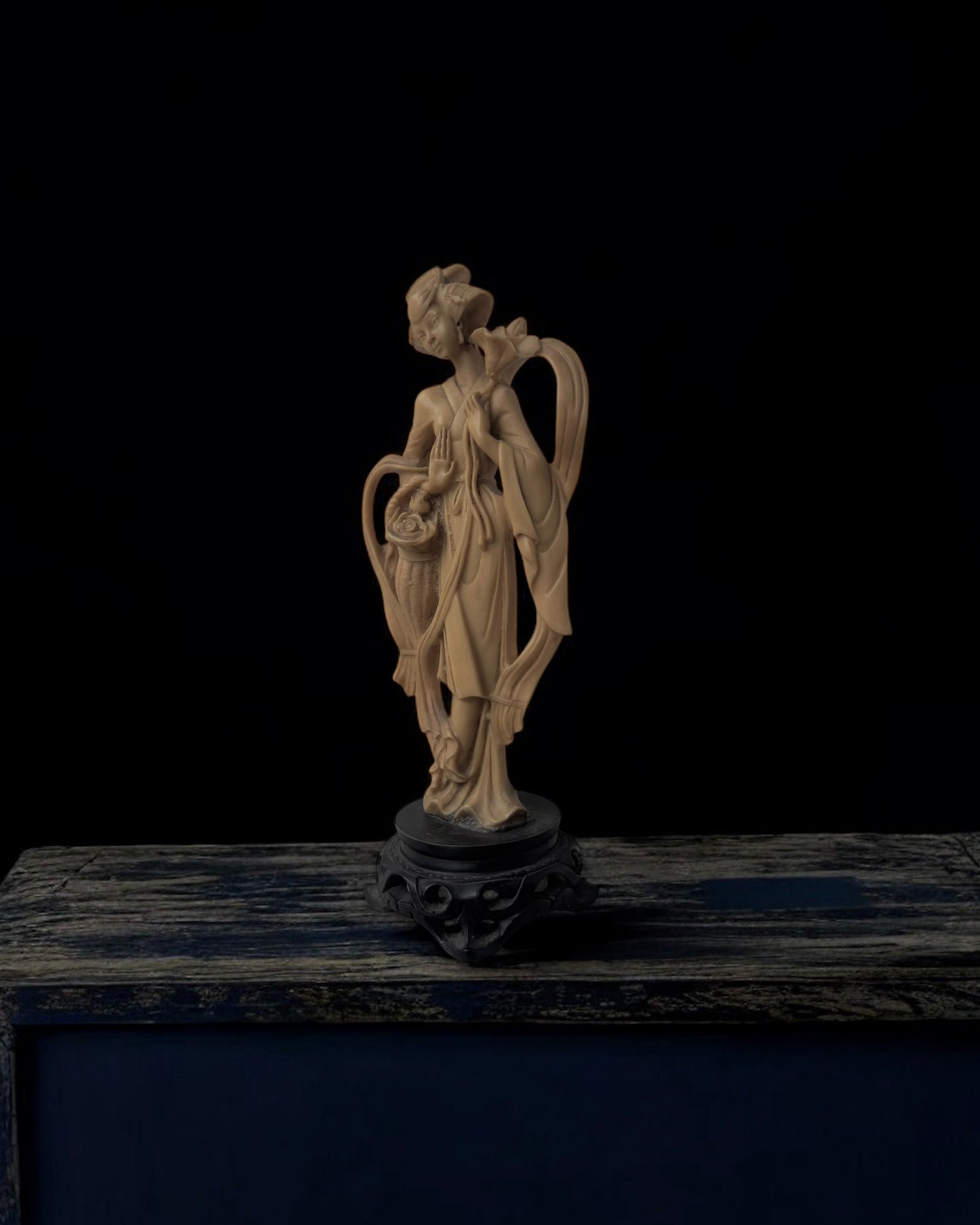 Japanese Geisha Figure