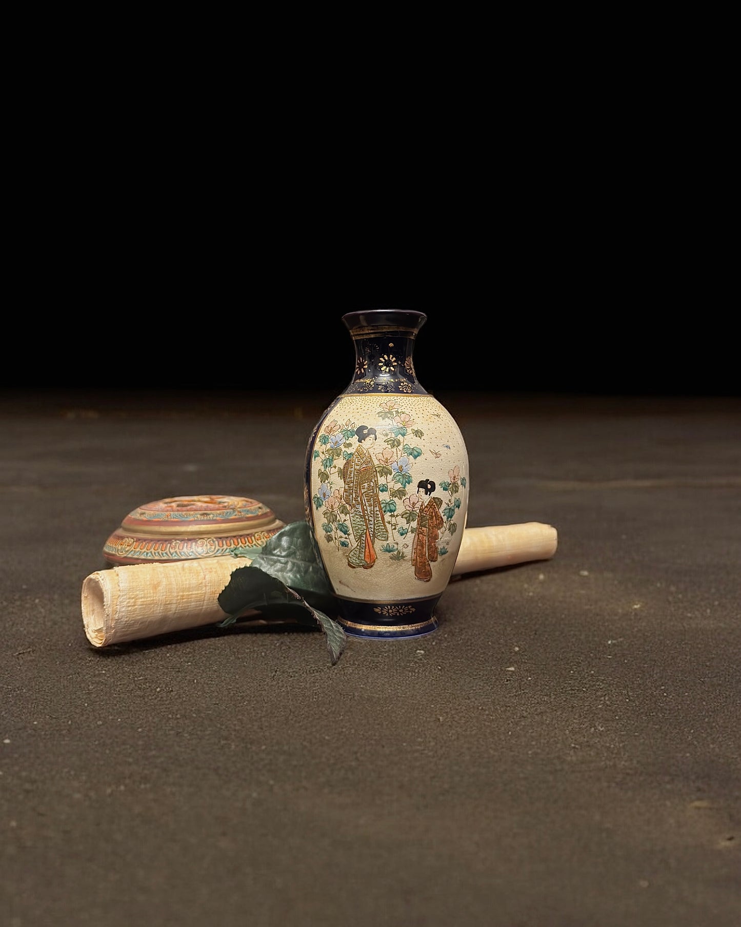 Signed Japanese Mini Satsuma Vase, Hand-Painted, Meiji Period (between 1880-1900)