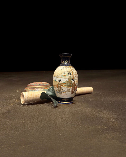 Signed Japanese Mini Satsuma Vase, Hand-Painted, Meiji Period (between 1880-1900)