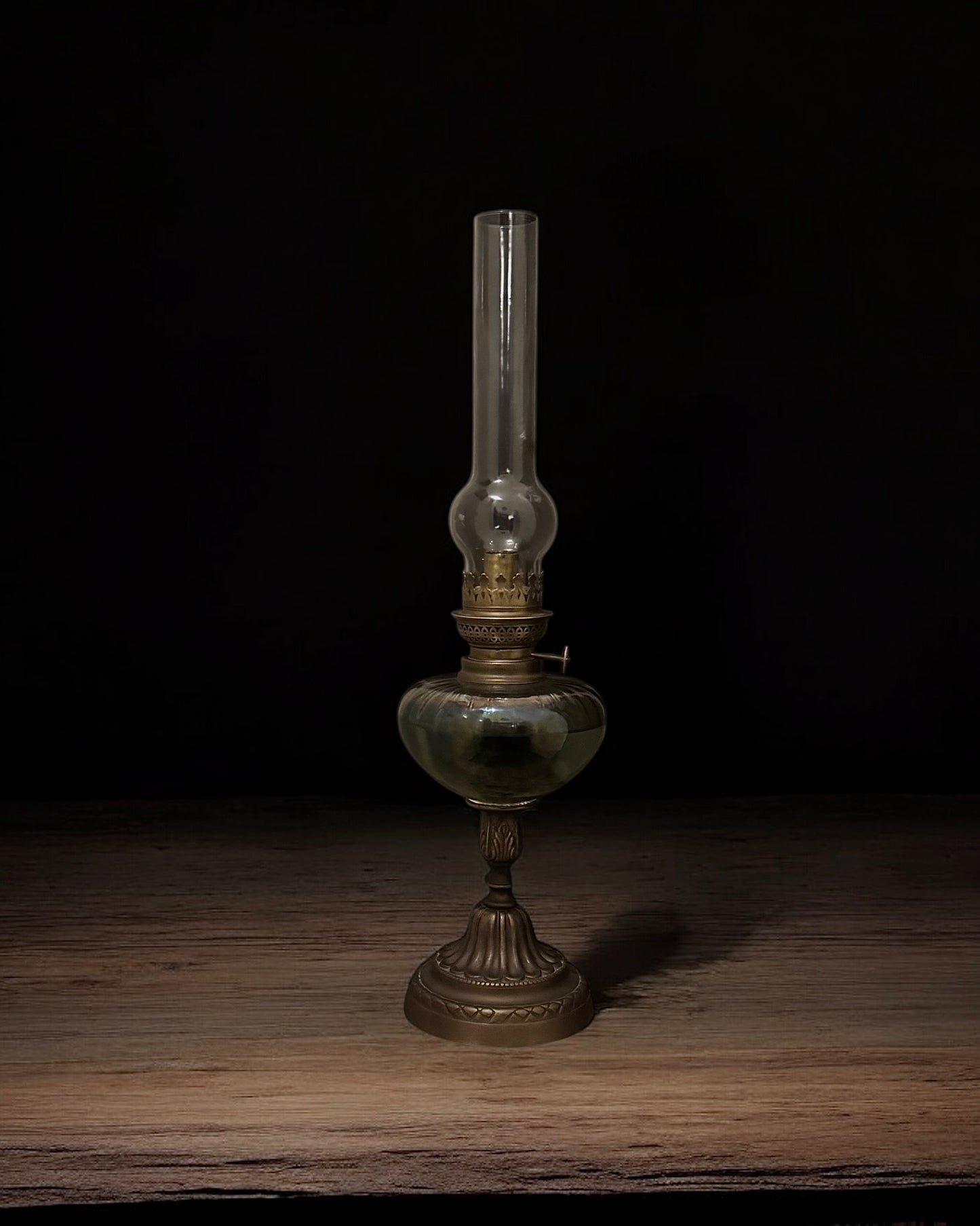 Early 20th Century British Kerosene Lamp