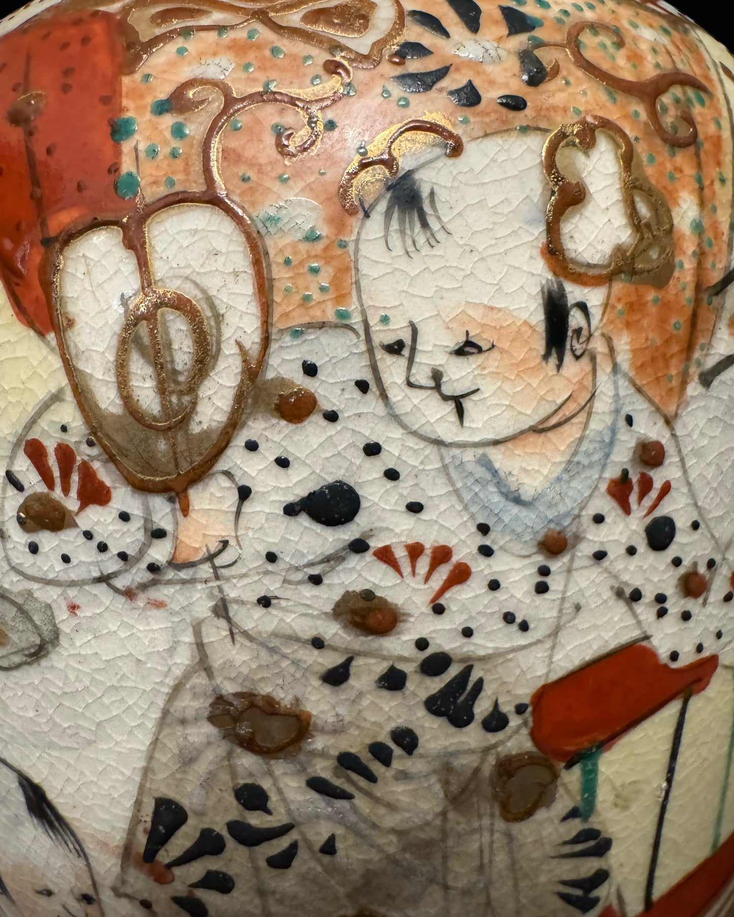 Signed Japanese Satsuma Vase - Meiji Period Late 19th Century (circa 1870-1890), Handmade/Hand-Painted