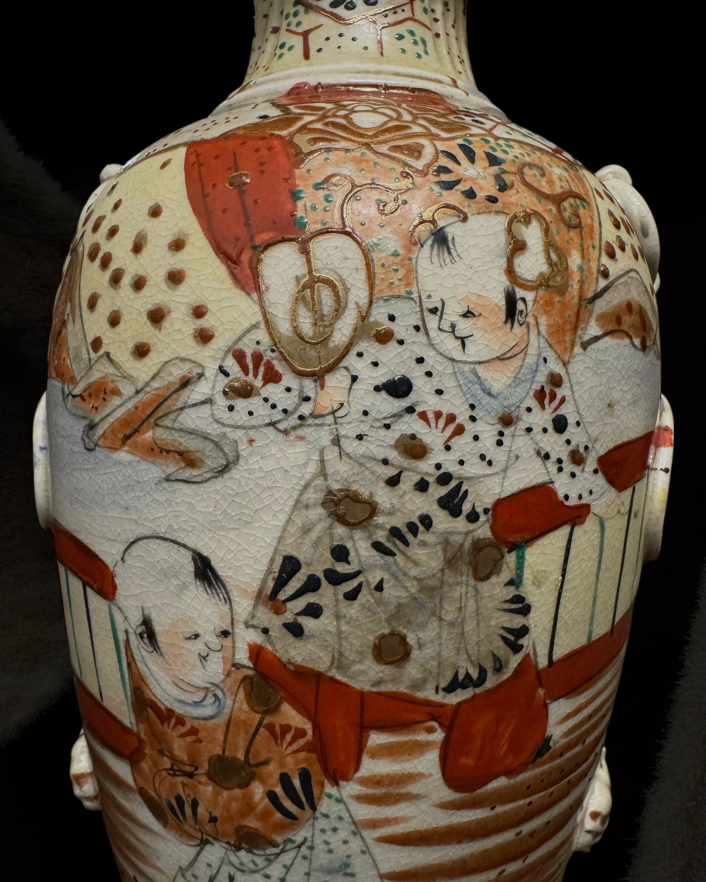 Signed Japanese Satsuma Vase - Meiji Period Late 19th Century (circa 1870-1890), Handmade/Hand-Painted