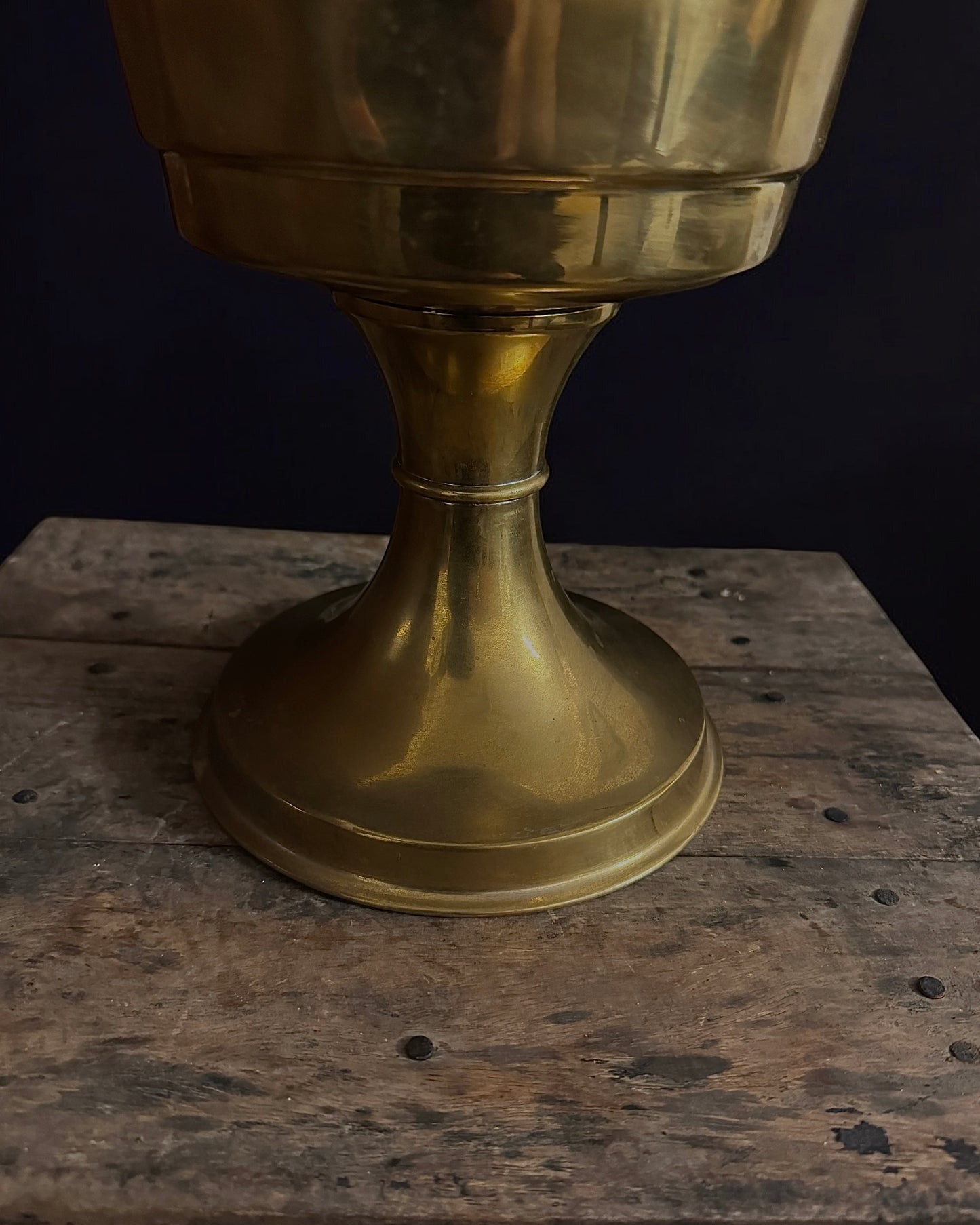 British Kerosene Oil Lamp - Super Aladdin, circa 1930-1940