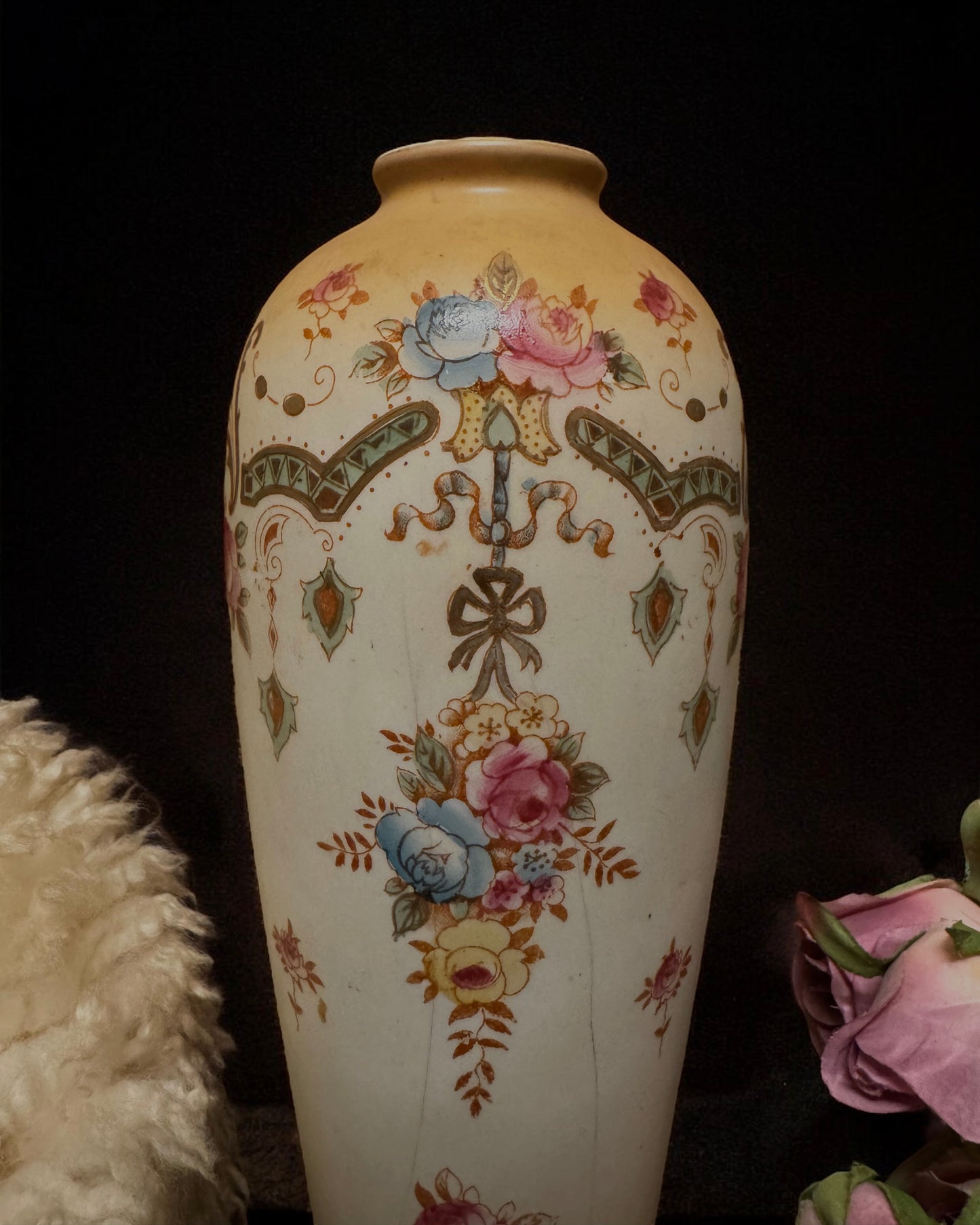 English Crown Devon “Perth” Pattern Vase, Fielding & Co., Stoke-on-Trent, circa 1913-14