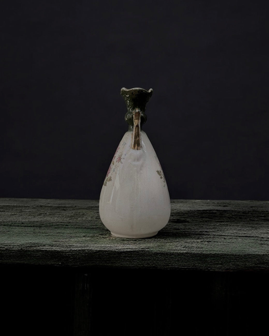 19th-century Victorian European Mantel Vase, c.1850-1880.