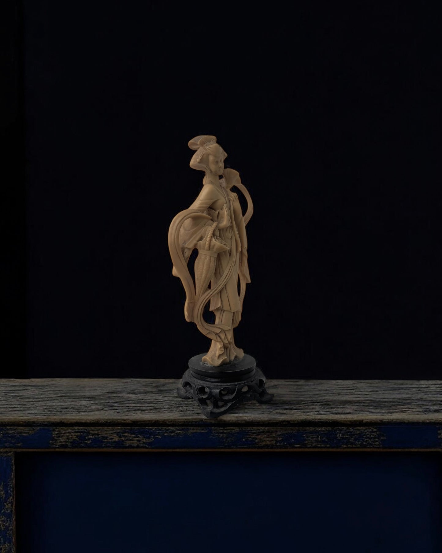 Japanese Geisha Figure
