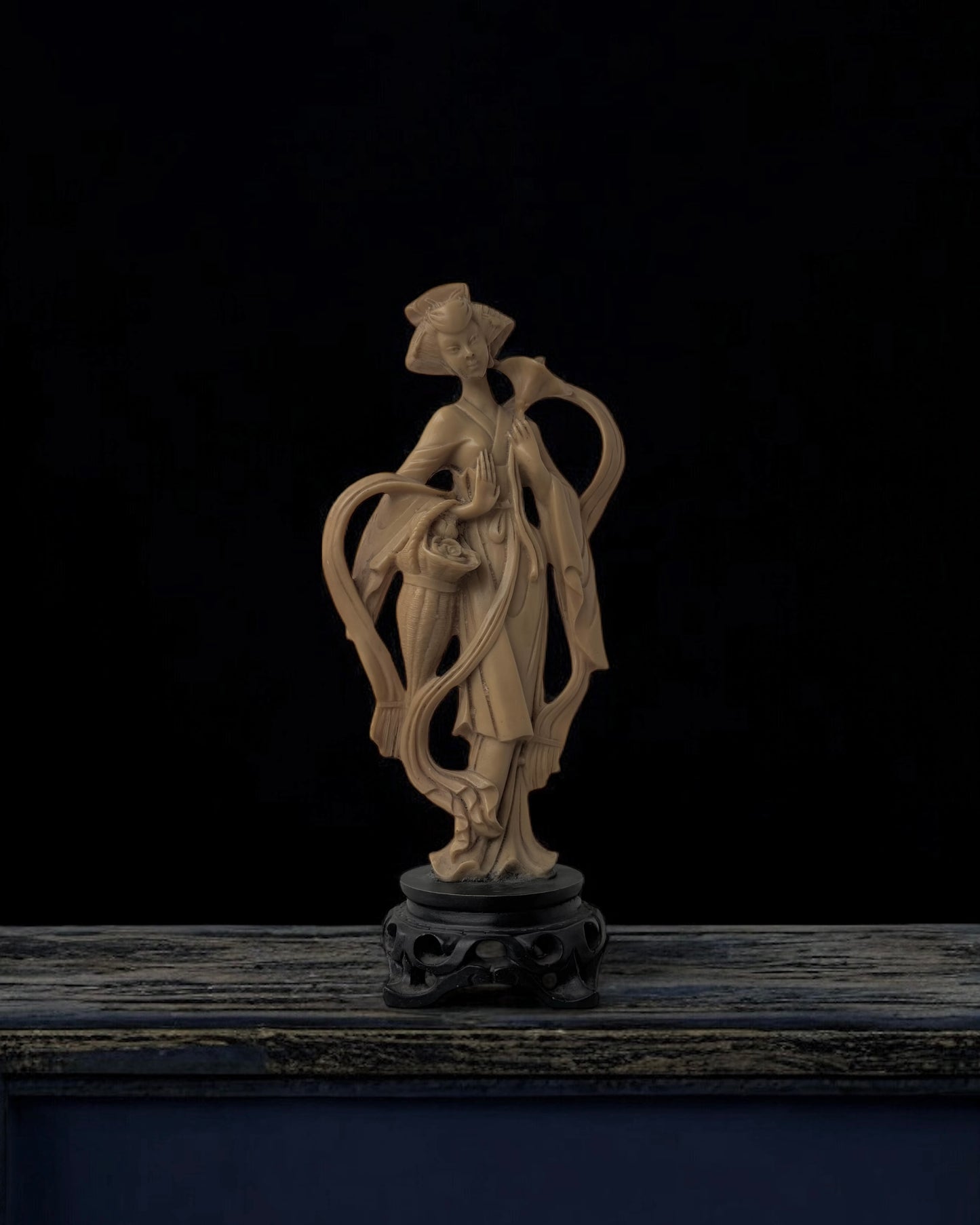 Japanese Geisha Figure