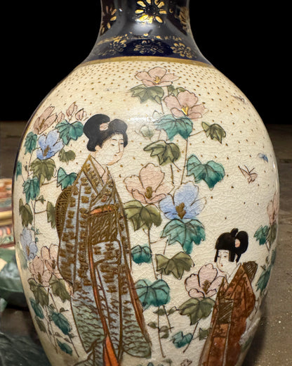 Signed Japanese Mini Satsuma Vase, Hand-Painted, Meiji Period (between 1880-1900)