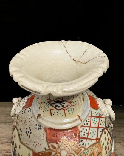 Signed Japanese Satsuma Vase - Meiji Period Late 19th Century (circa 1870-1890), Handmade/Hand-Painted