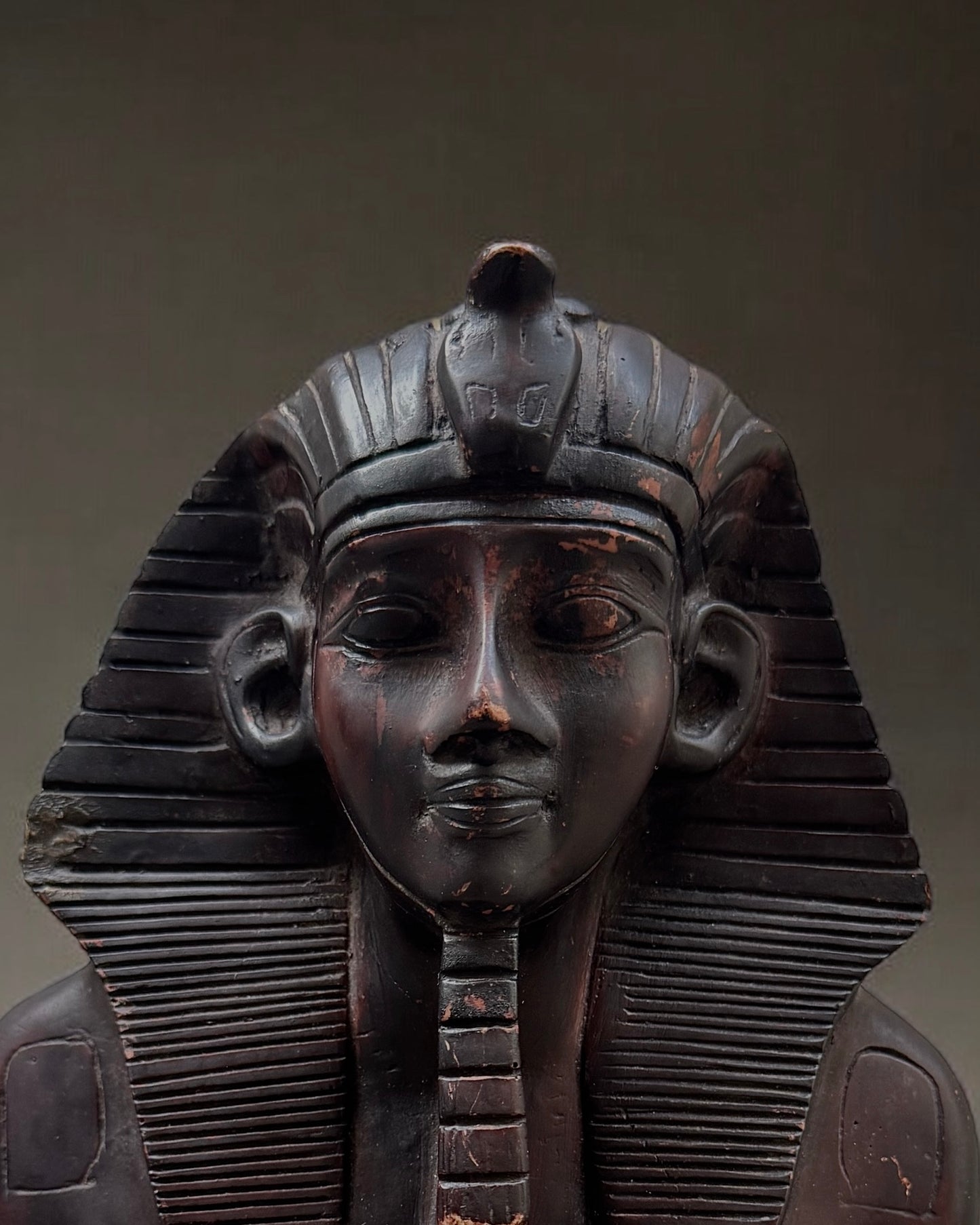 Tutankhamun - Egyptian Pharaoh Bust