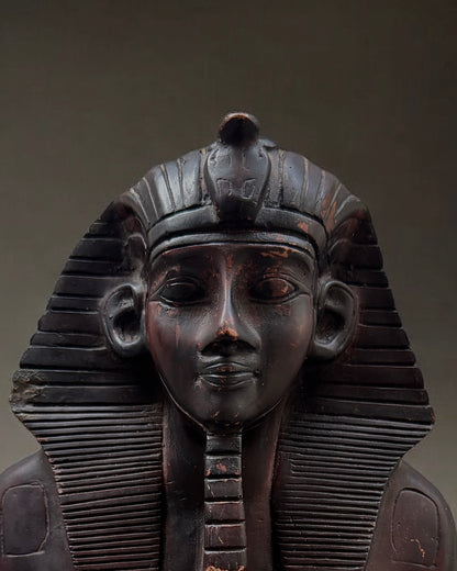 Tutankhamun - Egyptian Pharaoh Bust