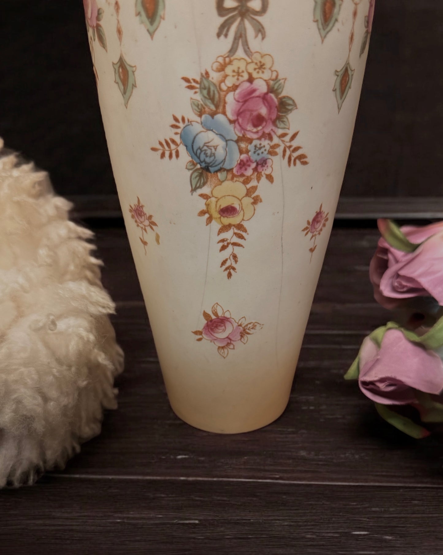 English Crown Devon “Perth” Pattern Vase, Fielding & Co., Stoke-on-Trent, circa 1913-14