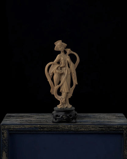 Japanese Geisha Figure